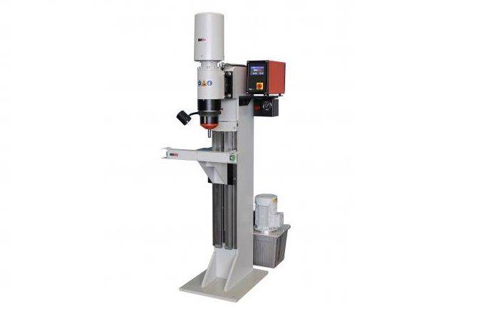 BalTec Radial riveting machine 381 with pedestal BalTec 径向铆接机 381 带底座